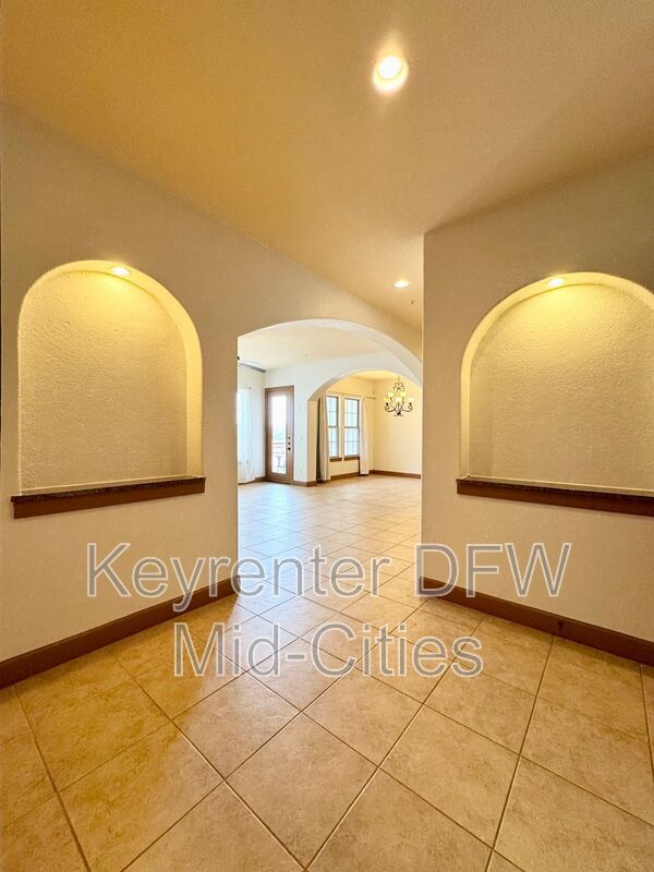 Foto del edificio - 6631 Via Positano