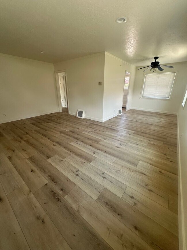Foto del edificio - GET $500 OFF THE FIRST MONTHS RENT!!!!