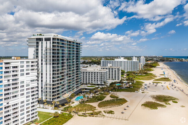 Building Photo - Solemar Pompano Beach