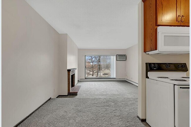 Foto del edificio - 1690 MN-36