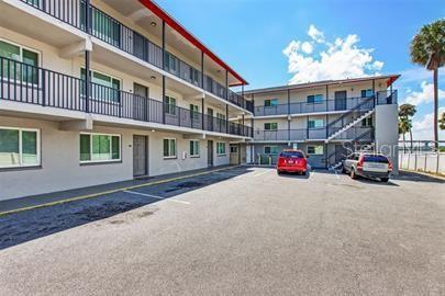 Building Photo - 900 S Peninsula Dr
