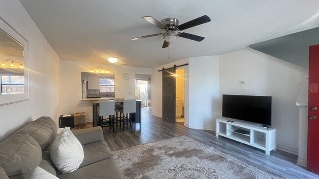 Photo - 1718 Silver Creek Ct House