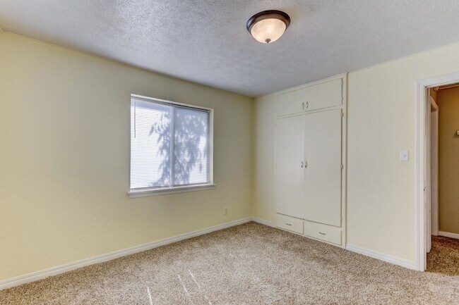 Foto del edificio - 4172 NW 23rd St