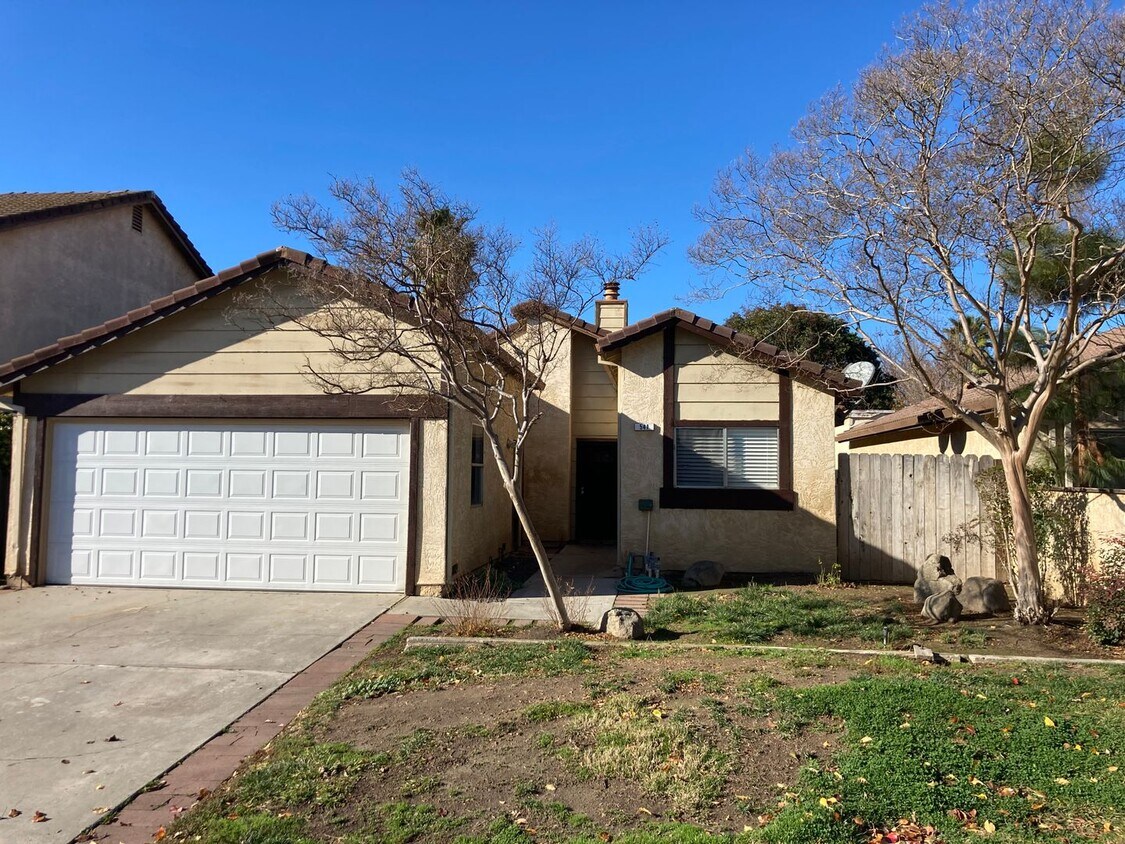 Modesto 3 Bed 2 Bath 2 Car Garage HOA Swim... House Rental in Modesto