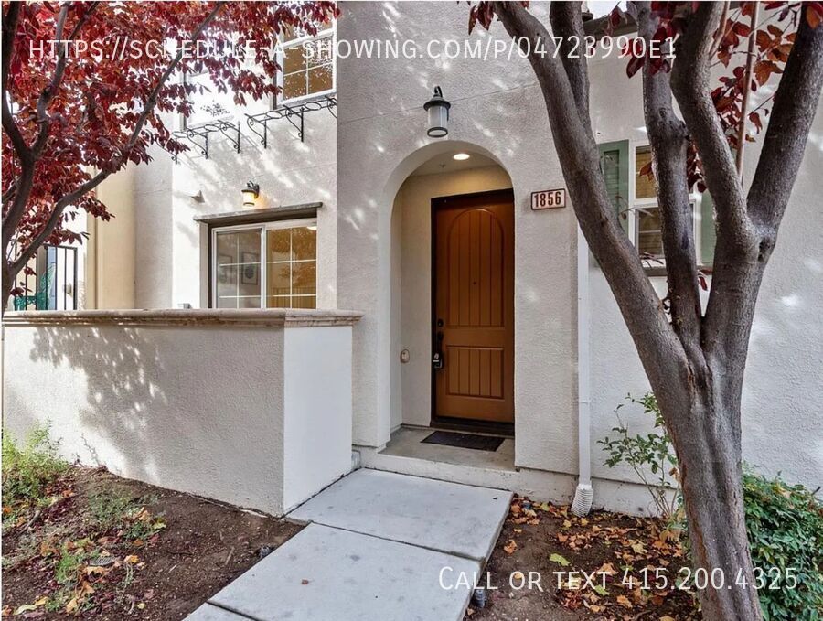 Foto principal - Modern 3-Bed, 3.5-Bath Townhome in Prime S...