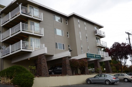 Primary Photo - Country Squire Apartments - 2 bedrooms