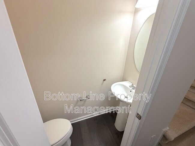 Foto del edificio - 4131 Millennium Ave