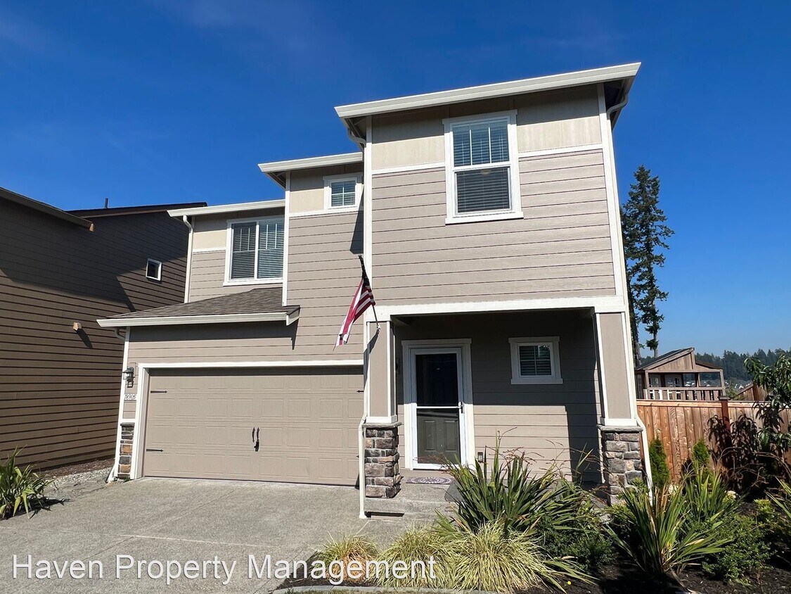 4 br, 3 bath House 18905 Lipoma Avenue E House Rental in Puyallup