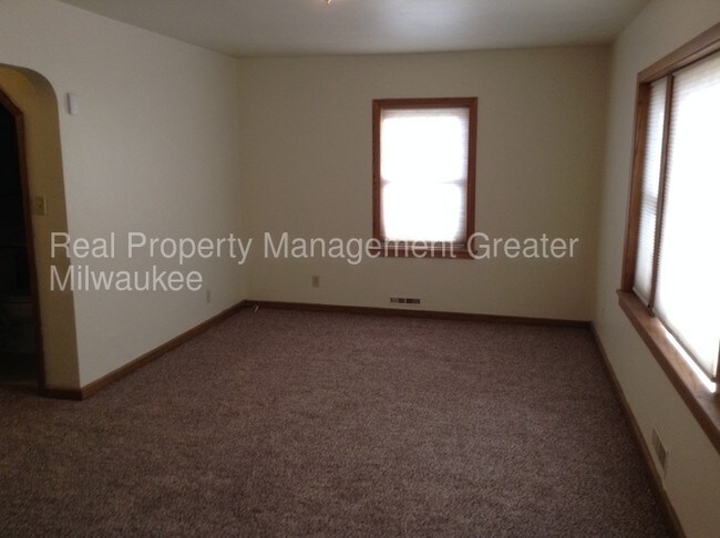 Building Photo - 4032 N 92nd St