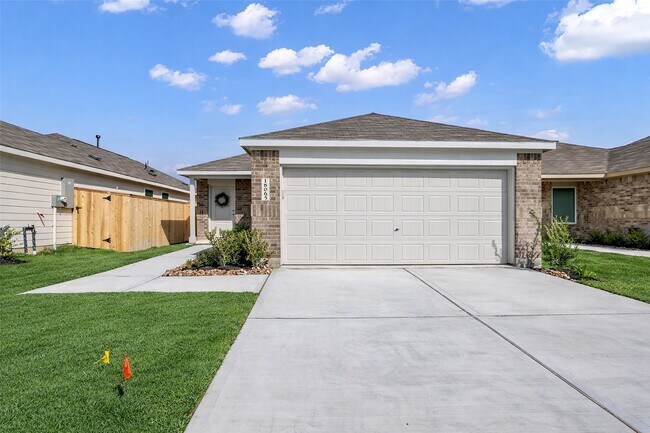 Foto del edificio - 18065 Trepito Ave