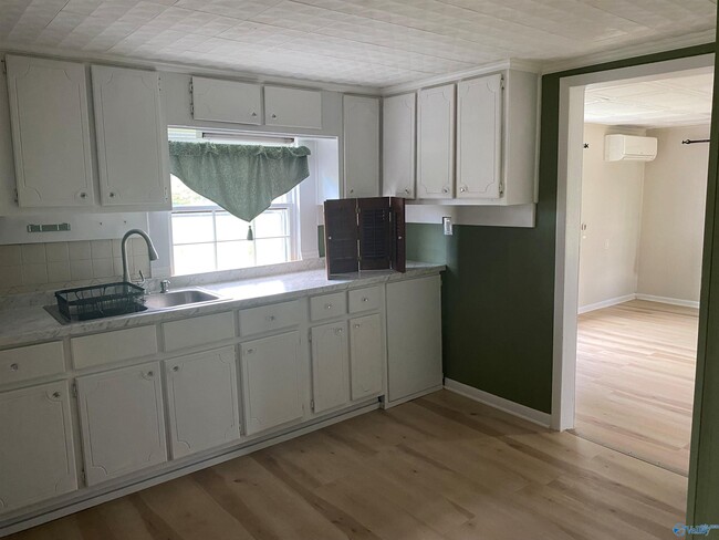 Building Photo - 239 Cryer Rd