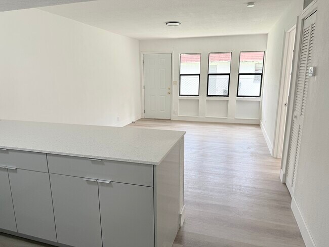 Foto del edificio - 1312 NW 8th Ave