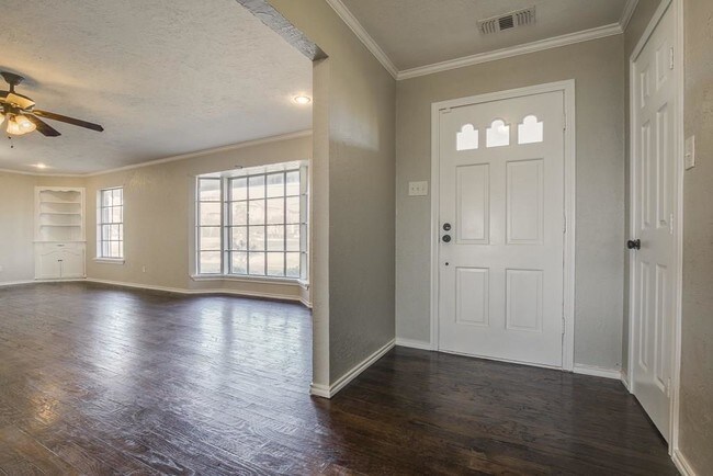 Foto del edificio - 1408 Ridge Rd