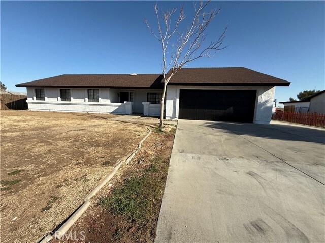 Foto del edificio - 14338 La Mesa Rd