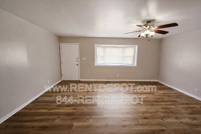 Foto del edificio - 1531 E Riverside Dr