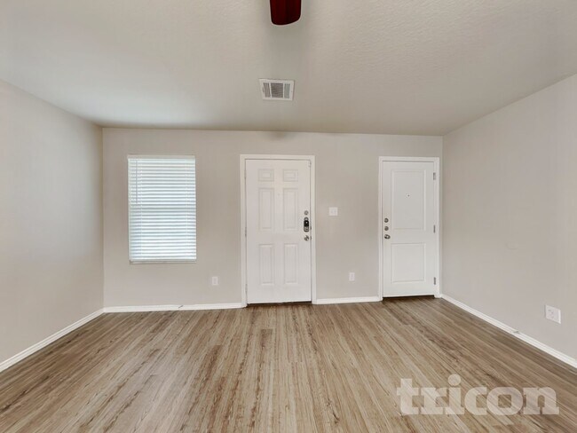 Building Photo - 7419 Coral Bells Ct