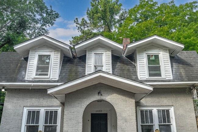 Building Photo - 1522 Columbia College Dr