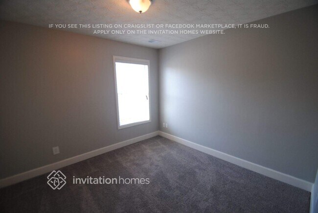 Foto del edificio - 4665 Pine Isle Way