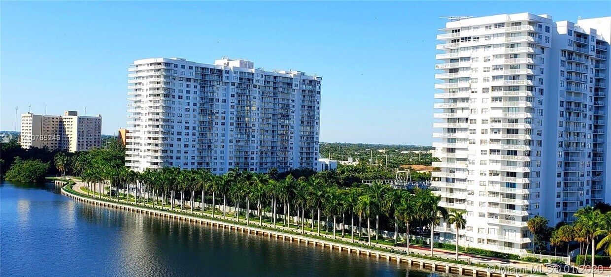 2801 NE 183rd St 112W Aventura Fl 33160 - 2801 NE 183rd St  112W Aventura Fl 33160