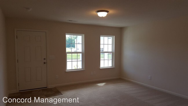 Building Photo - 304 Hidden Timber Ln