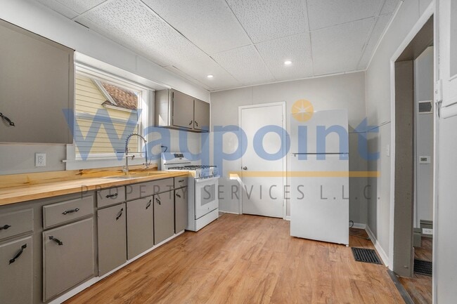 Building Photo - 10 Palmer St NW