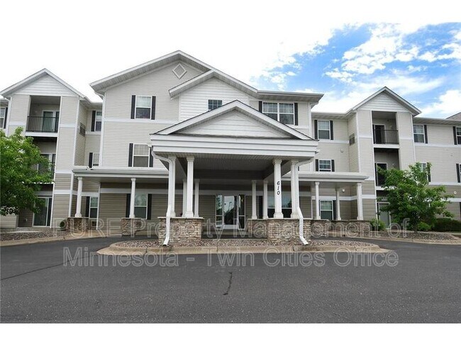 Building Photo - 610 Whiskey Rd NW