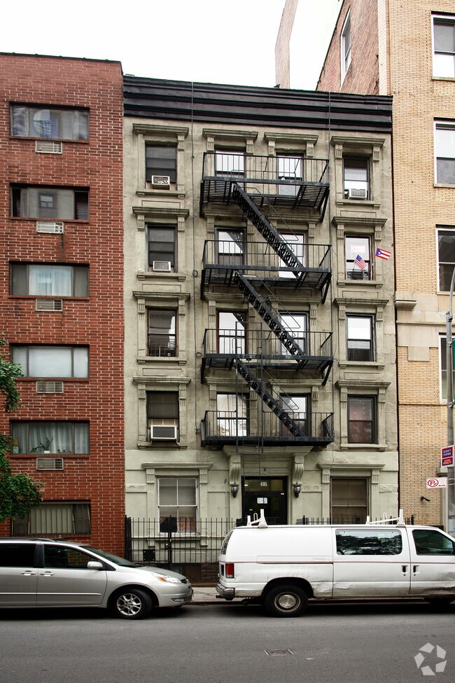 Foto del edificio - 416 W 25th St