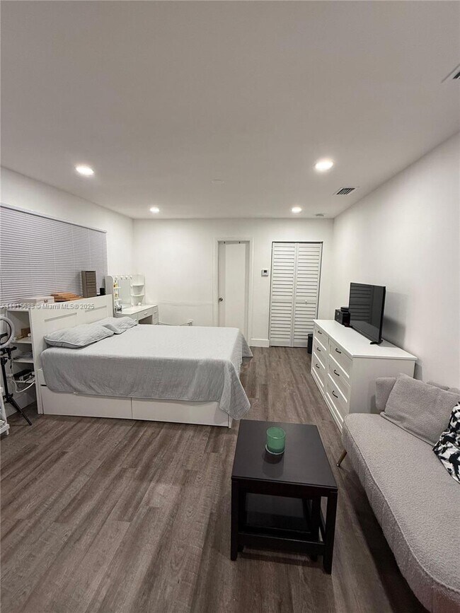 Foto del edificio - 2168 NW 91st St