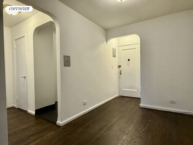 Foto del edificio - 108/50 71st Ave