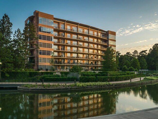 Foto del edificio - 3 Waterway Square Pl