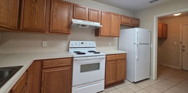 Foto del edificio - 1210 N Bangor Ave