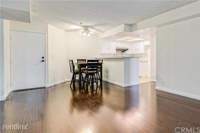 Building Photo - 2 br, 2 bath Condo - 64 N Mar Vista Ave