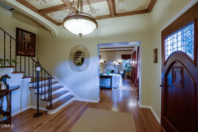 Foto del edificio - 584 Rosemont Ave