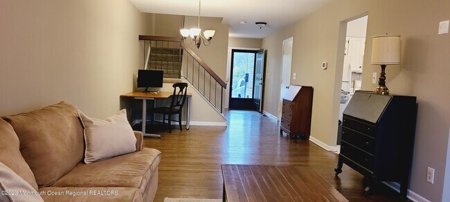 Foto del edificio - 16 Linden Ct