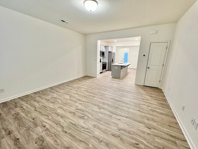 Foto del edificio - Two bedroom 2 1/2 bath Minutes from downtown Mooresville