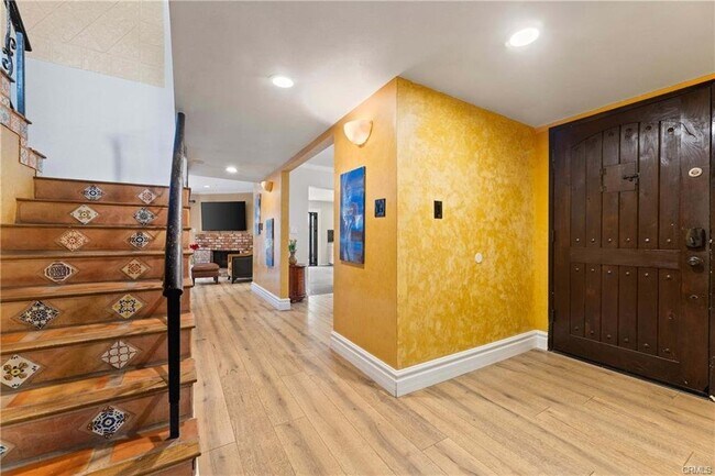 Foto del edificio - 4007 Alta Mesa Dr