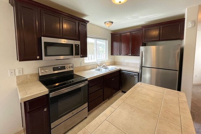 Building Photo - Fantastic Kenton Home with Central A/C, Wa...