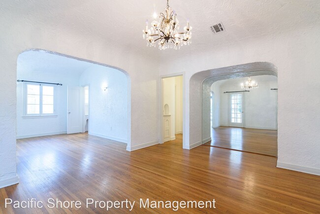 Building Photo - 2 br, 1 bath House - 658 S. Citrus Ave