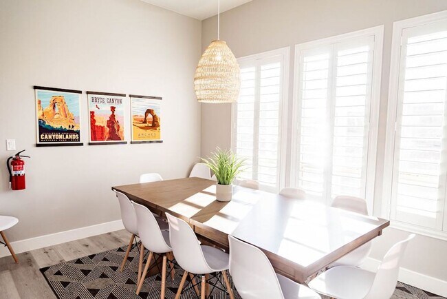 Foto del edificio - 3226 Hideaway Pl
