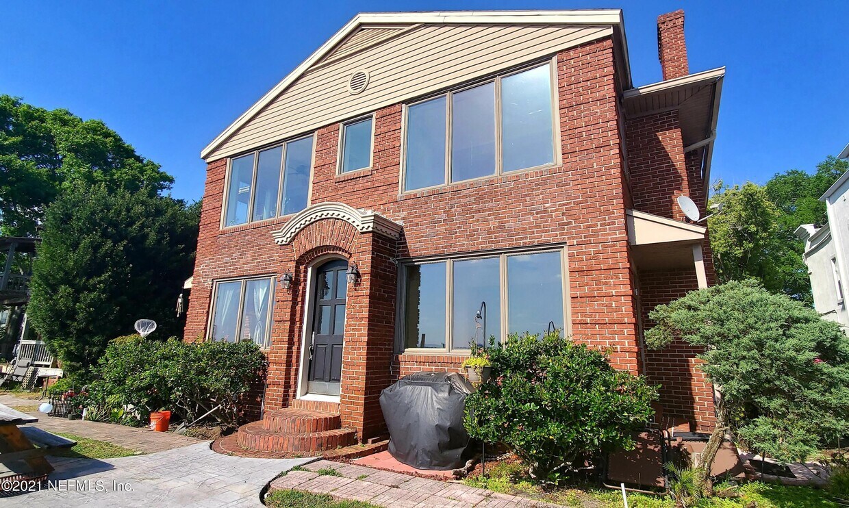 Foto principal - 1710 River Rd