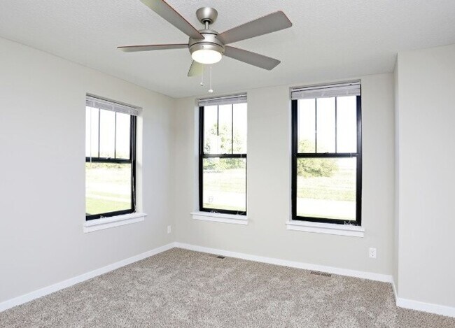 Foto del edificio - Cove at Prairie Trail Townhomes - Prairie View End Unit