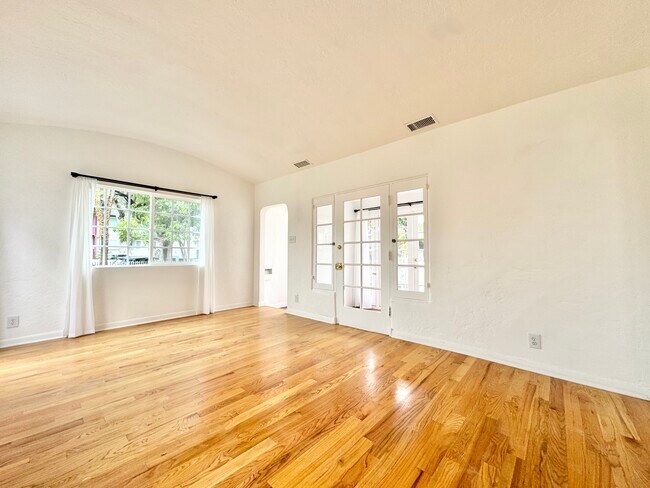Foto del edificio - 1450 S Wooster St
