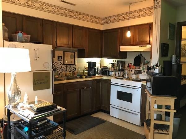 Building Photo - 2810 Grand Ave