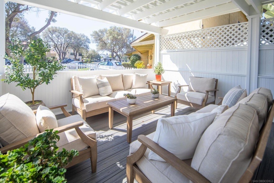 Foto principal - 950 Olive Ave