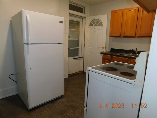 Building Photo - 115 Hudson Ave