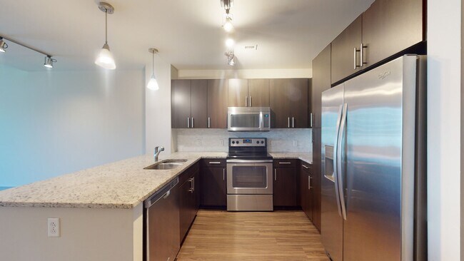 Interior Photo - 100 Pier 4