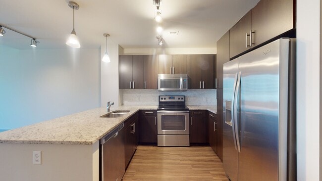 Interior Photo - 100 Pier 4