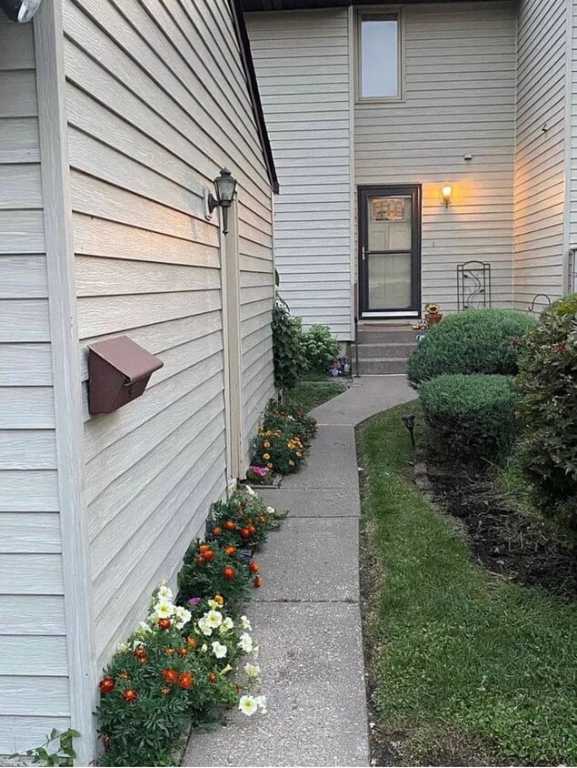 3308 Johnathan Ave Unit 3308, Bettendorf, IA 52722 Condo for Rent in