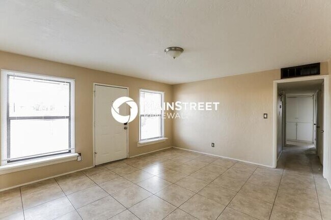 Foto del edificio - 4 Bedroom Pet-Friendly Home in Phoenix, AZ...