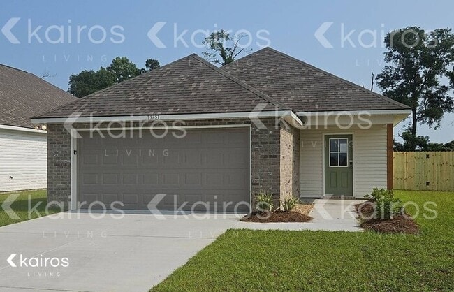 Building Photo - 13751 Pinyon Dr